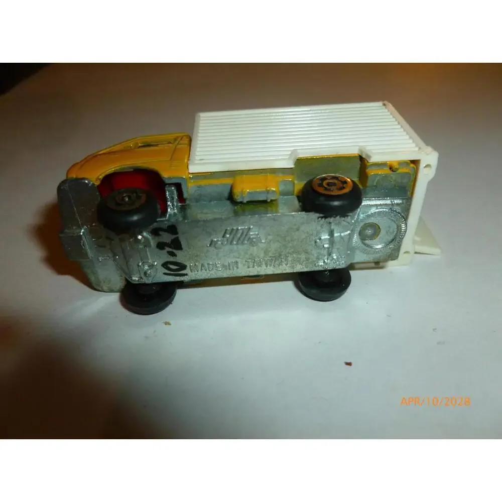Vintage YOT TOYS HIACE‎ VAN Truck Diecast Plastic